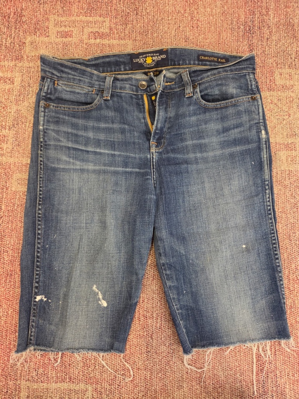 Lucky Brand Charlotte Rail mid rise cutoff shorts distressed paint splatter 8/29